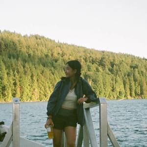 Meet your Posher, Ella